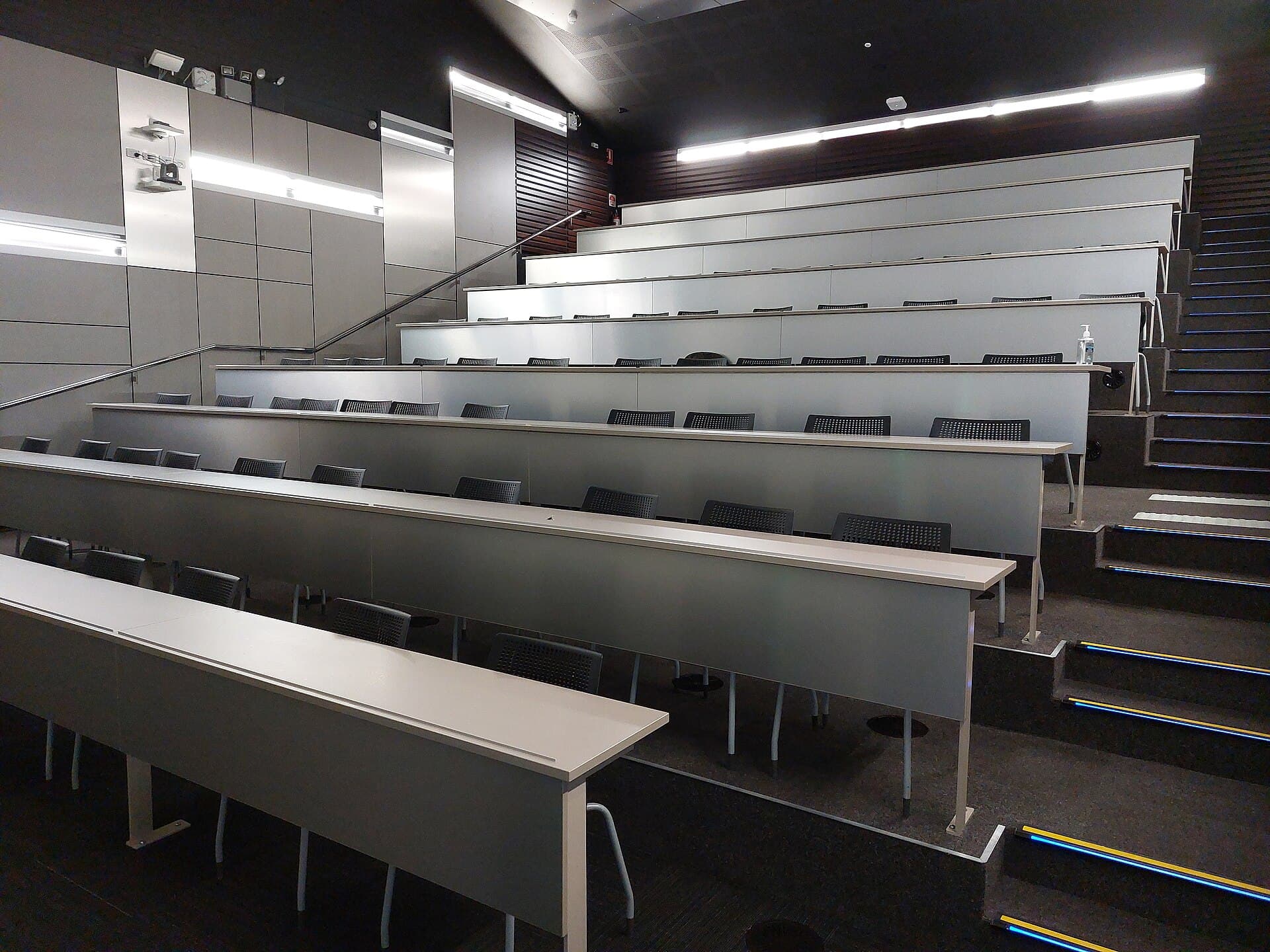 Admission Requirements for Australia: Grades, English Tests & Intakes — image 1 of 1