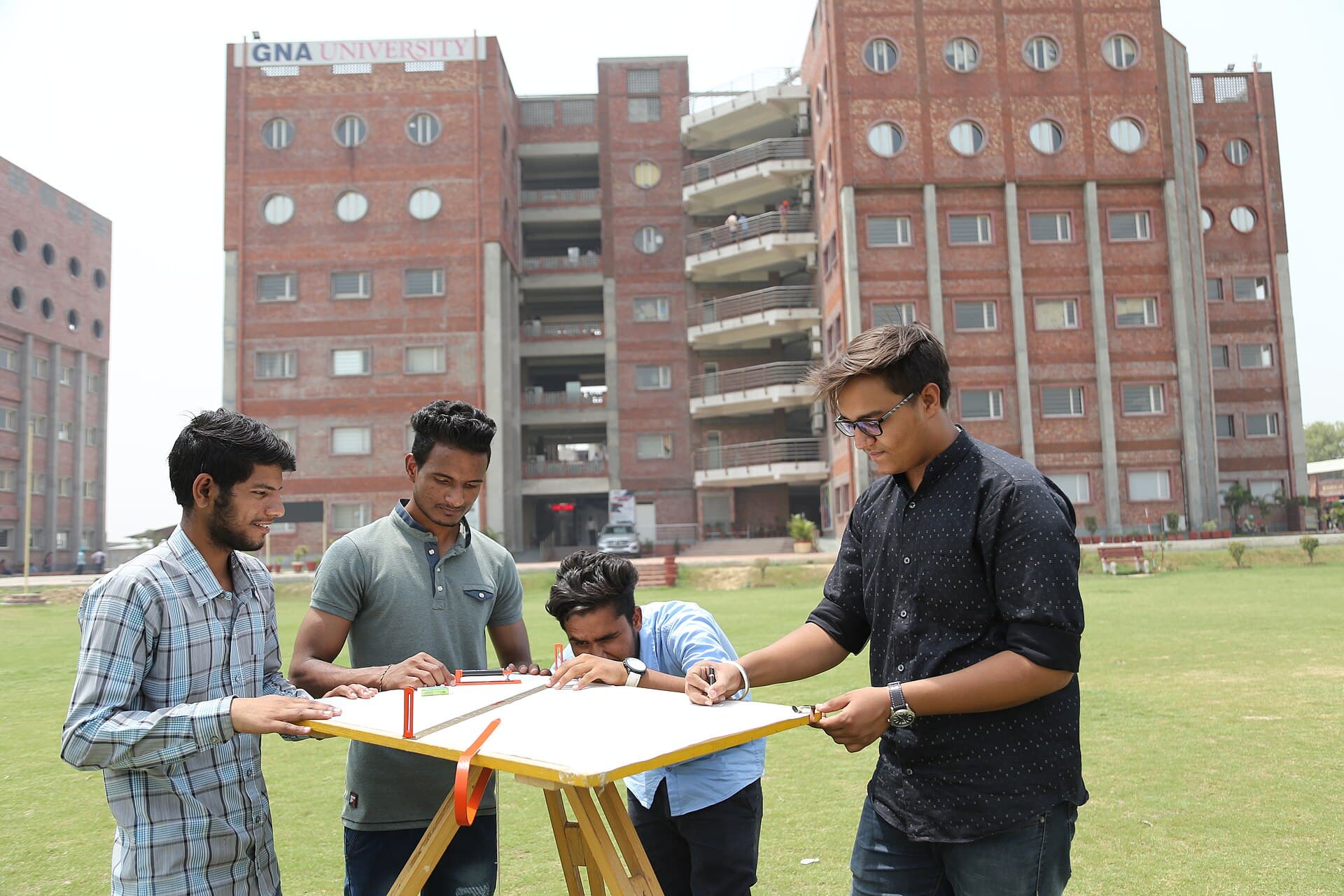 State Scholarships Students Miss in Delhi NCR — image 1 of 1