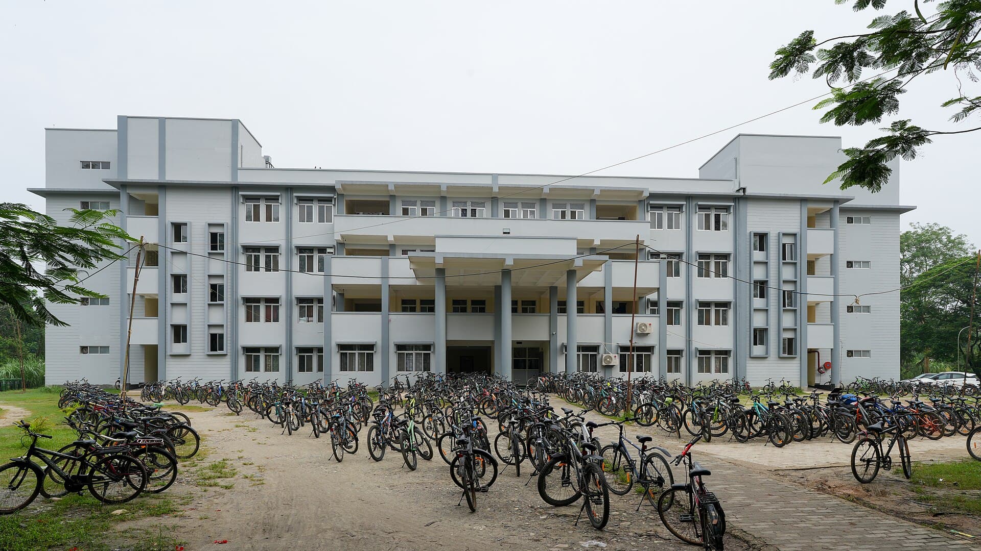 Hostel and PG Costs in Indian College Towns — image 1 of 1