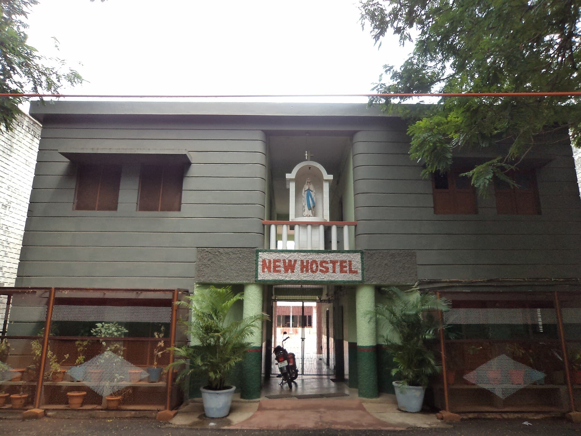 Hostel and Living Costs for Students in Andhra Pradesh — image 1 of 1